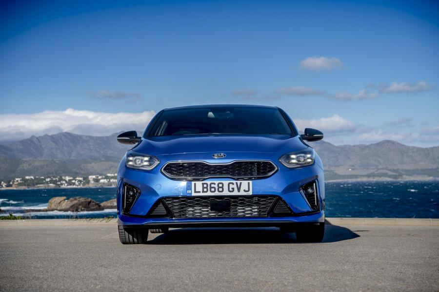  Kia ProCeed GT Line S 2019 года  (UK) (фото 22 из 41)